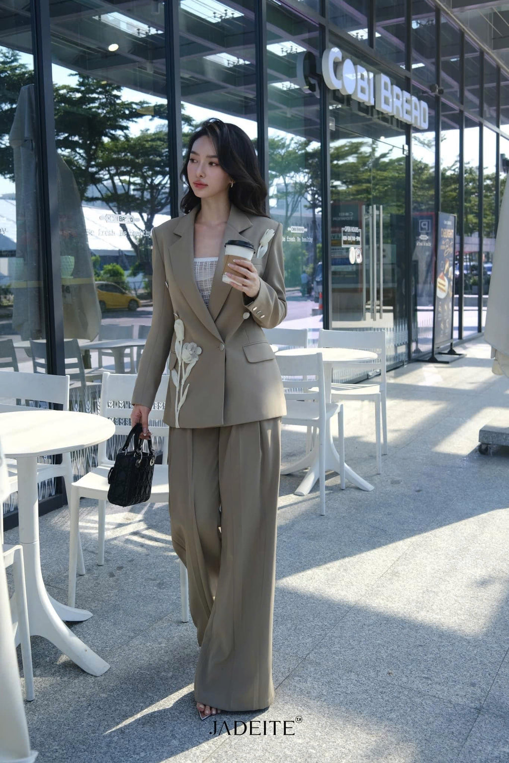 Tulip Moss Vest x Vie Moss Pants